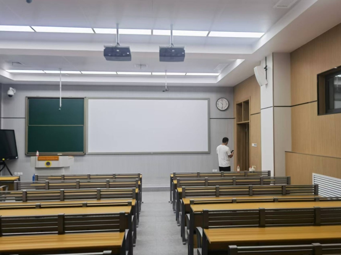 Latest company Cases about 大学教室 マルチメディアシステム